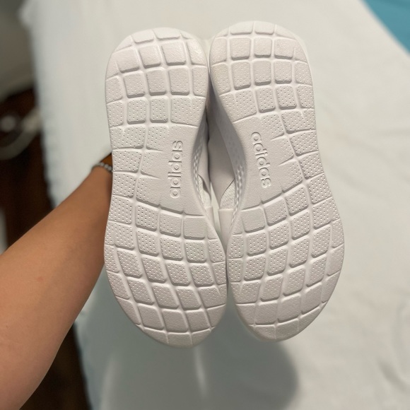 Brand New Adidas Running Course A Pied Size 8.5 US - Picture 3 of 5